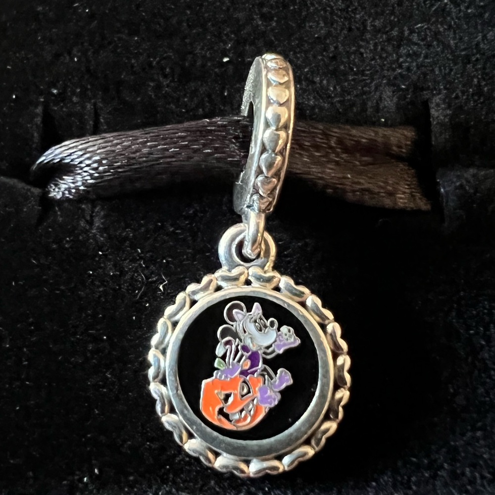 Pandora x disney Halloween charm - park exclusive 2022 NWT